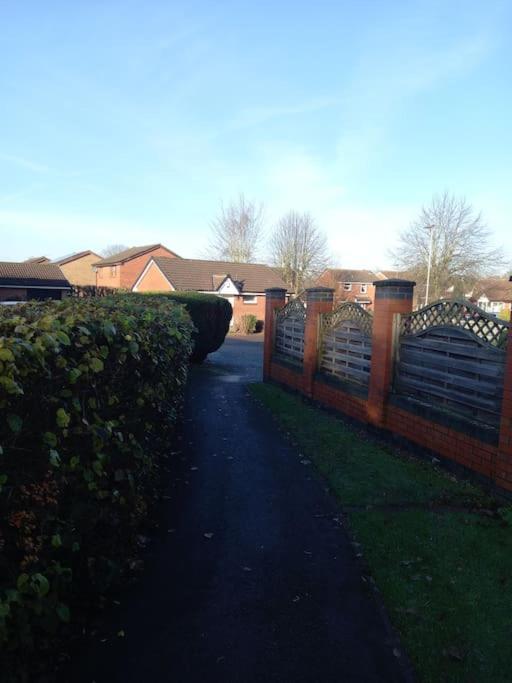 The Kilsyth,Detached Bungalow Warrington Exteriér fotografie