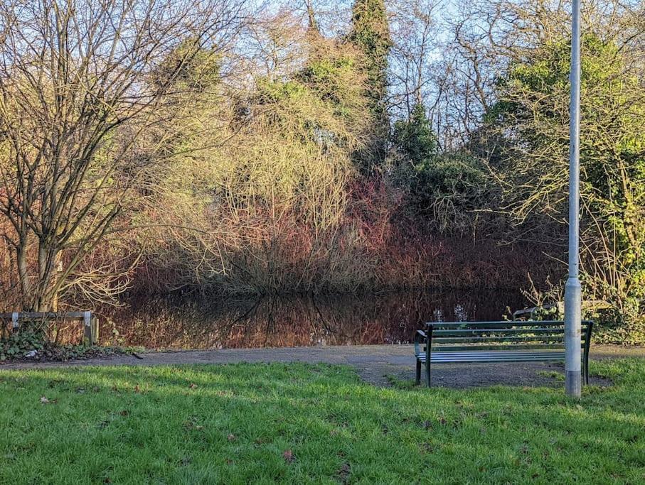 The Kilsyth,Detached Bungalow Warrington Exteriér fotografie